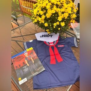 Stranger Things Costume- Steve Harrington Scoops Ahoy Season 3